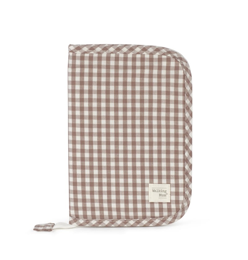 Walking Mum by Pasito a...